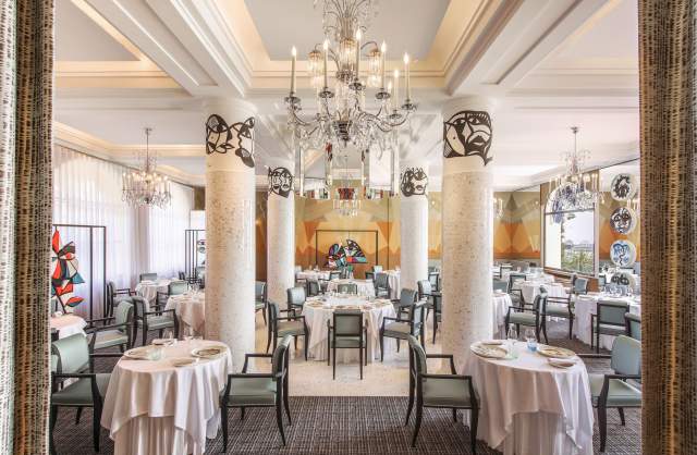Restaurant Plage Privée Juan-Les-Pins · Hôtel Belles Rives